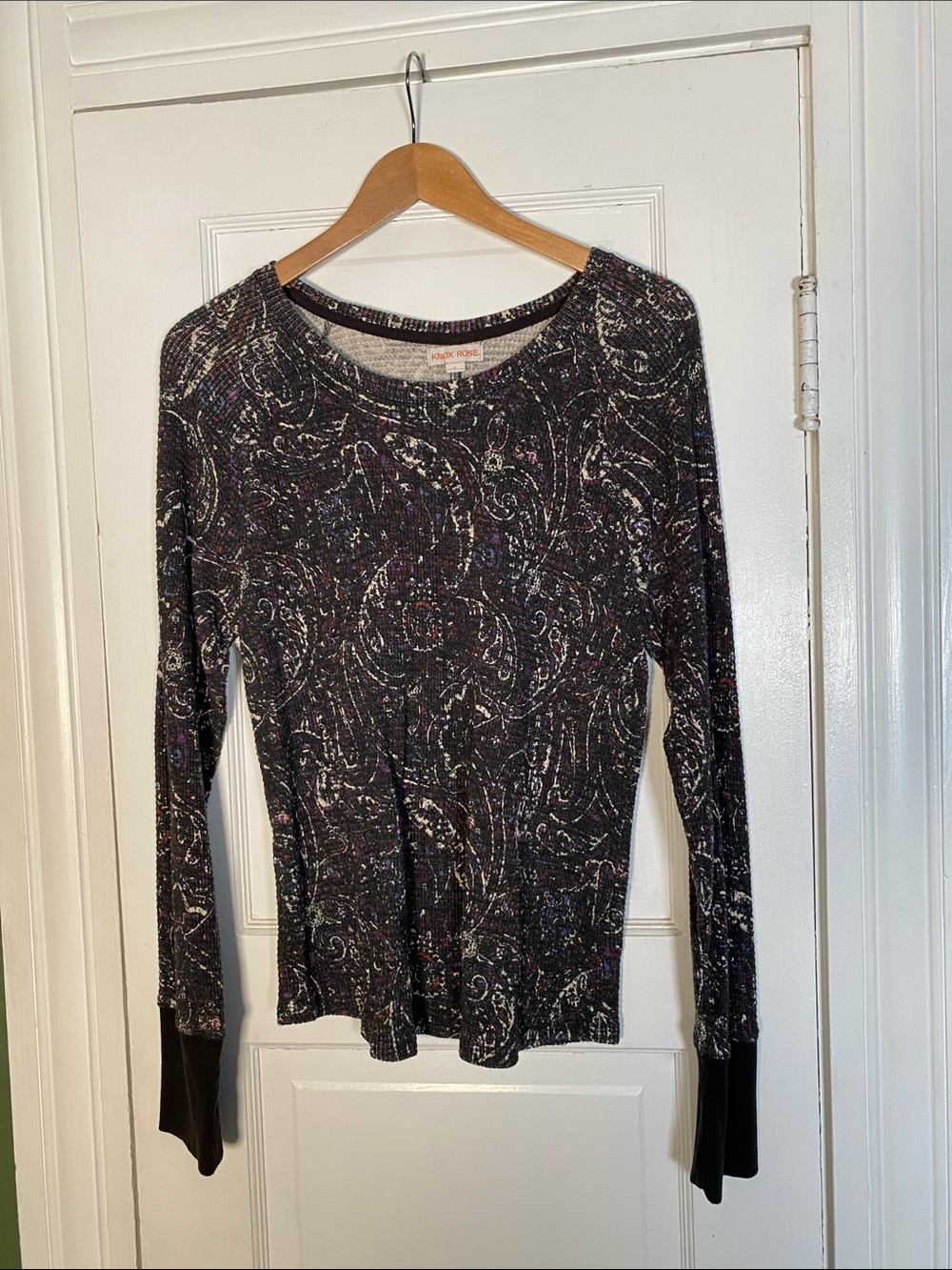 Knox rose Black Patterned Long-wSleeve Scoop Neck Top size large